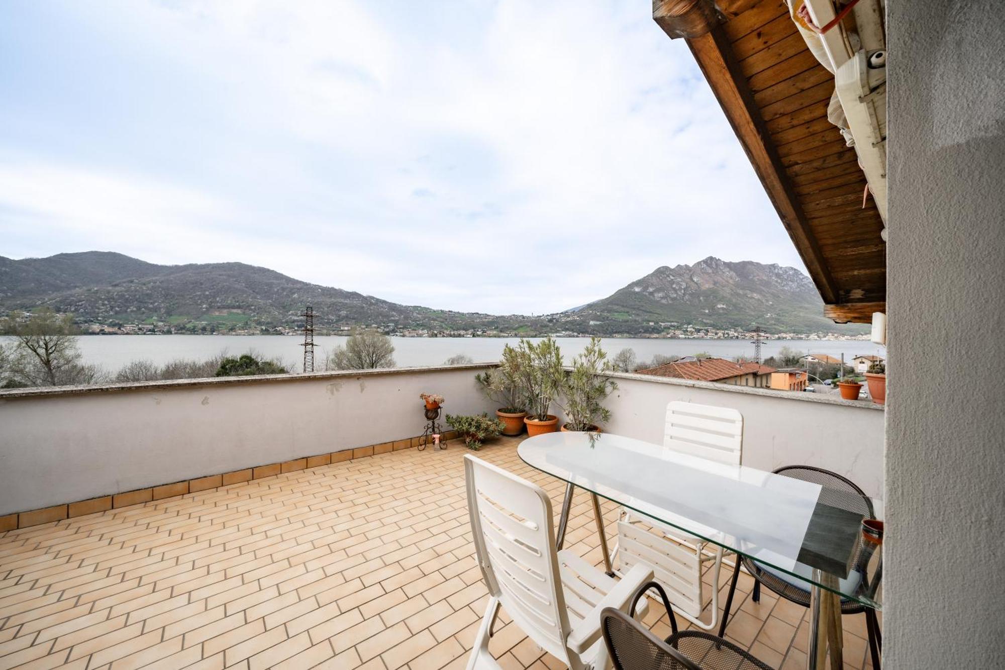 Terrazzo Sul Lago Лекко Экстерьер фото